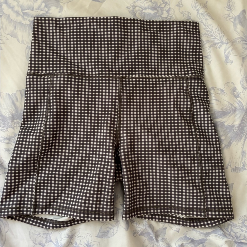 Vuori Checkered Biker Shorts🖤
